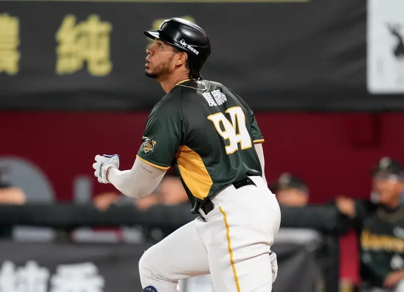 魔鷹第9局關鍵一擊當英雄！台鋼落後6分上演大逆襲　7：6氣走味全