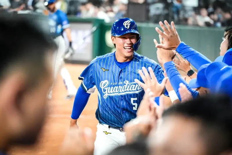 後藤光尊全力栽培王念好！守備些許失誤沒關係：睜一隻眼閉一隻眼