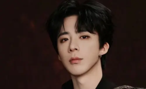 《逐玉》張凌赫、田曦薇根本不熟？劉宇寧揭實話：裝好朋友實在難