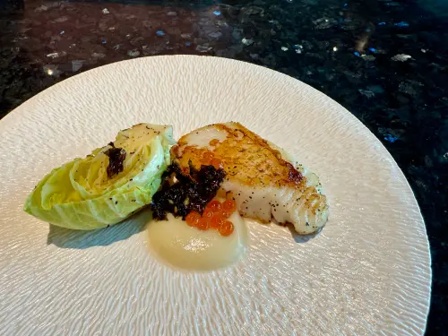 ▲「南冰洋嚴選圓鱈」鮮嫩清爽。（圖／記者蕭涵云攝）