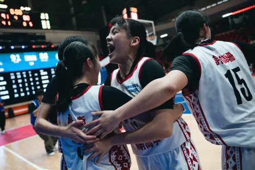 ▲陽明高中靠著團隊力量在關鍵時刻反敗為勝，勇奪女子組冠軍，將在6月前進新加坡角逐最高榮耀。（圖／展逸國際提供）