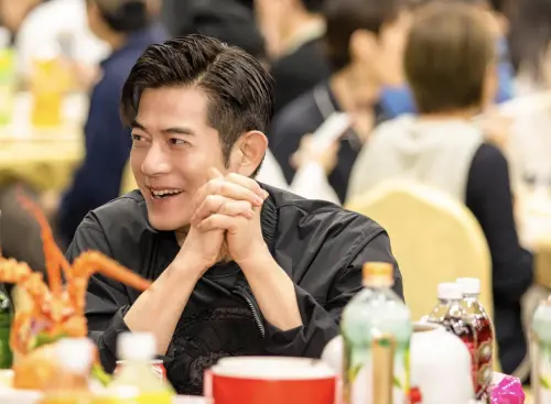 郭富城《老子》殺青吃辦桌！兒子王柏傑告白：這3個月最愛的男人