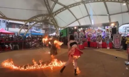 桃園火舞表演女演員身上著火！現場沒人救　消防粉專怒：不該發生