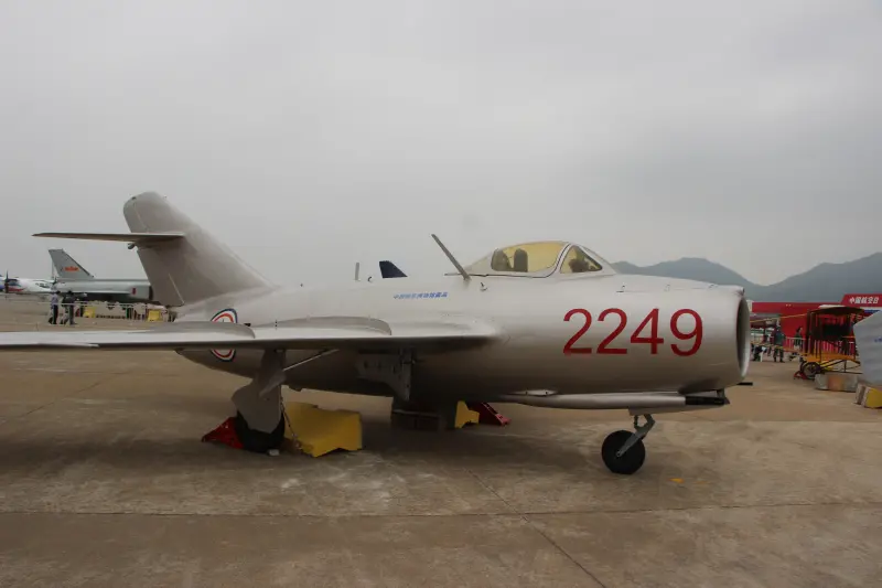    ▲中國保有大批退役的殲六與殲七戰機，改裝無人戰機已經進行並有若干戰機配置於福建一線機場。（圖／作者提供）  