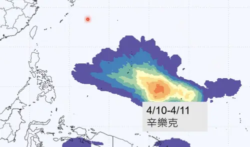 ▲目前在關島附近有熱帶系統在發展，預估周五、周六有機會增強為「辛樂克颱風」。（圖／賈新興提供）
