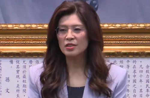 赴中啟程「和平之旅」　鄭麗文喊：真心愛台就不會希望它變戰場