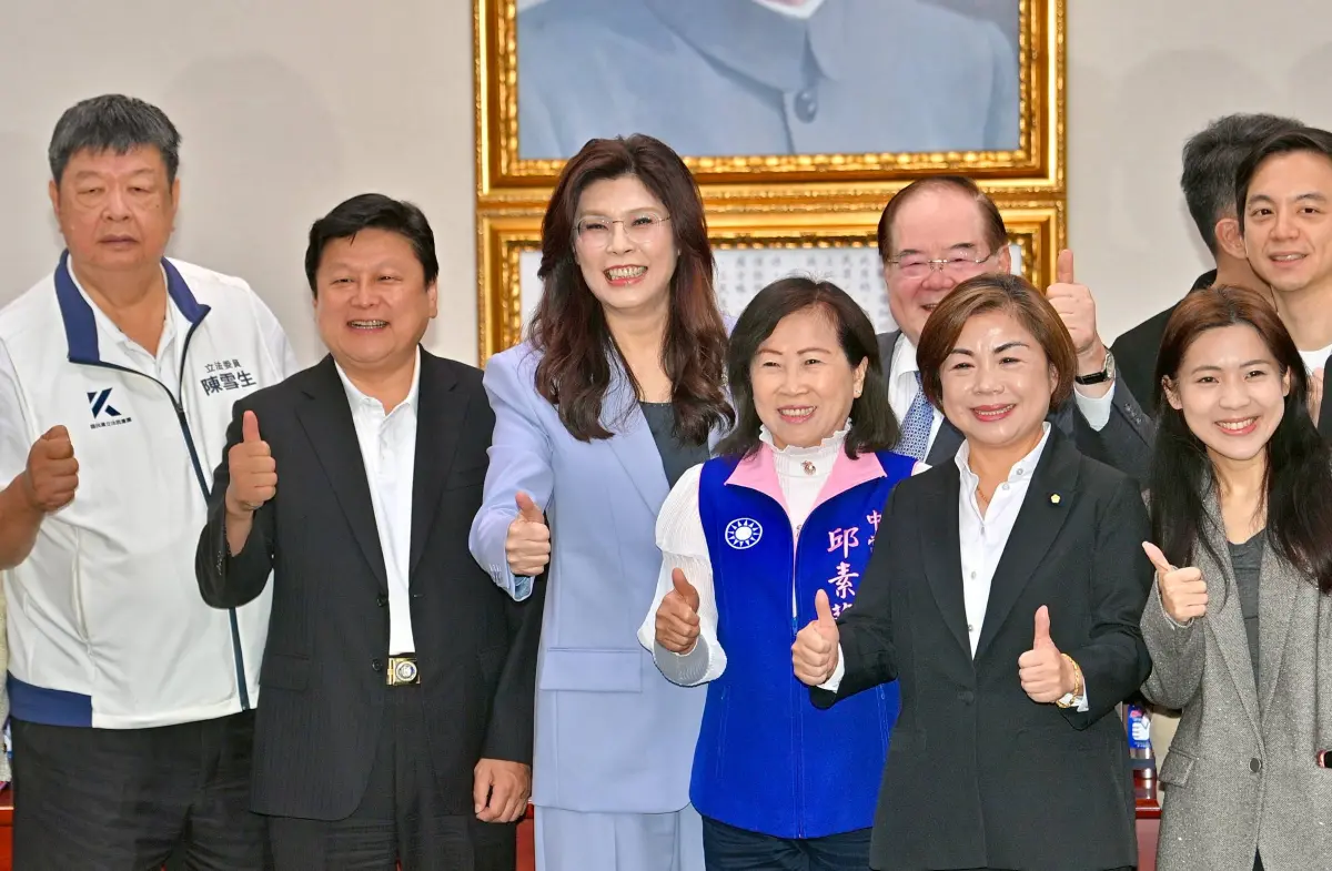 ▲鄭麗文訪中前，召開記者會向國人說明。（圖／記者吳翊緁攝，2026.04.07）