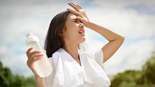 熱到像蒸籠！曼谷體感溫度恐衝52度　5大高風險族群嚴防中暑