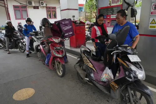 全球油價飆漲！印尼「砸補貼撐民生」凍漲燃料　但機票要變貴了