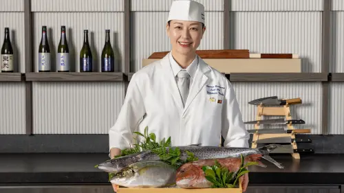 高雄日航酒店聘任南台灣首位日籍女性壽司料理長掌舵「飛翔－鮨」