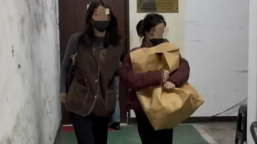 新北聯結車撞死越南籍移工！死者去年遭通報失聯　妻悲痛捧遺物