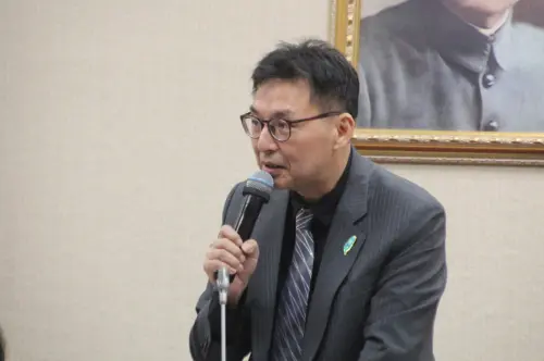 楊珍妮臨時請病假　民眾黨洪毓祥：沒收到假單、別欺負新科立委