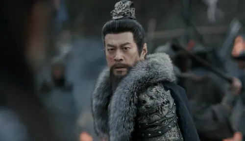 《逐玉》長信王爆無戲拍賣房產！54歲譚凱揭近況　回老家開餃子館