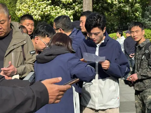 謁陵管制超嚴格！中國大學生對鄭麗文很陌生　最想問她「這句話」