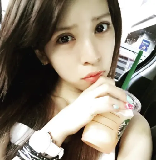 ▲坂口杏里曾以坂口良子之女活躍在日本演藝圈，然而在媽媽去世後卻把媽媽的遺產揮霍光光。（圖／IG@aaannnriiioofficial）