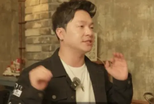 ▲金梁夏（如圖）在節目中回應自己當年賺的錢不是被JYP獨吞。（圖／翻攝自韓網）