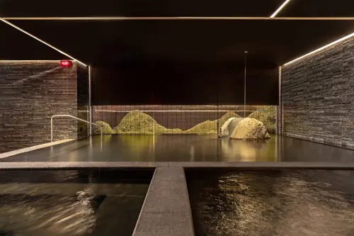 ▲北投晶泉丰旅「泉韻陽台家庭客房住宿券」每張7999元，買兩張再贈大眾風呂招待券兩張。（圖／北投晶泉丰旅提供）