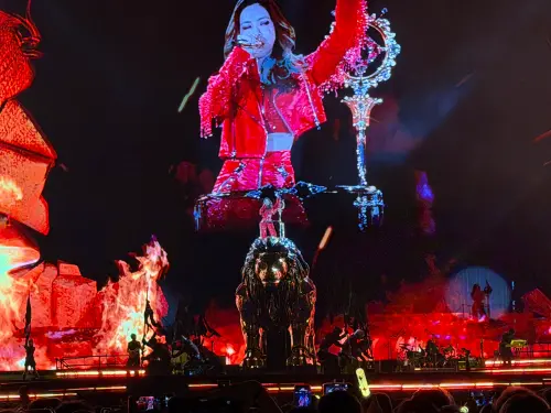 鄧紫棋睽違7年台北開唱！搭乘巨獅進場、大秀台語：我好尬意你