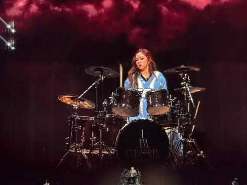 ▲鄧紫棋今晚首登台北大巨蛋演出，她表示雖然她在舞台上看起來很有活力，但是私底下也有脆弱、敏感的一面。（圖／讀者提供）