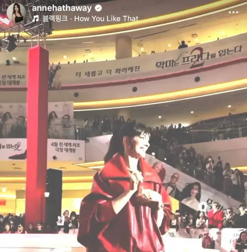 ▲安海瑟薇（如圖）結束在韓國宣傳《穿著Prada的惡魔2》的行程後，在IG上發文感謝韓國，還配上BLACKPINK的歌曲。（圖／IG@annehathaway）