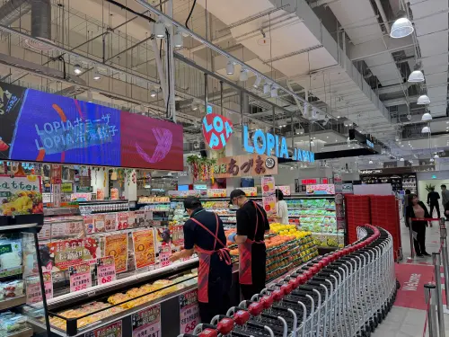 ▲台中漢神洲際B1有LOPIA超市，為台中北區首家店。（圖／記者周淑萍攝）