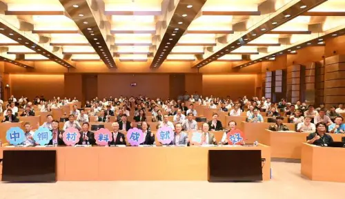 ▲中鋼公司舉辦建構台灣自主機器人動力系統供應鏈研討會，有7間學研單位，以及國內90家廠商業者代表與會。(圖／中鋼公司提供)