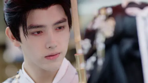 ▲陳飛宇是重度黑咖啡愛好者，上工前至少要喝三杯。（圖／Disney+提供）