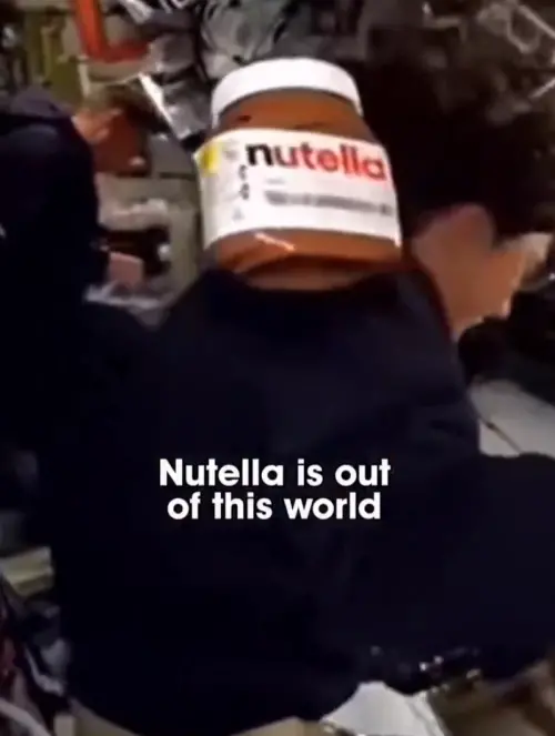 砸241萬帶巧克力醬上太空！NASA菜單曝　飄過直播鏡頭成贏家