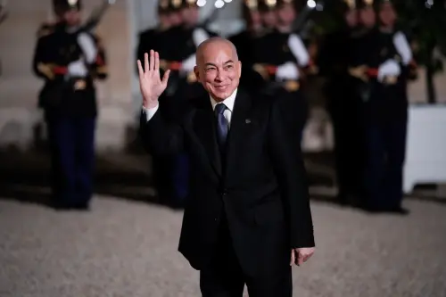 柬埔寨國王西哈莫尼「確診前列腺癌」！正在中國北京接受治療