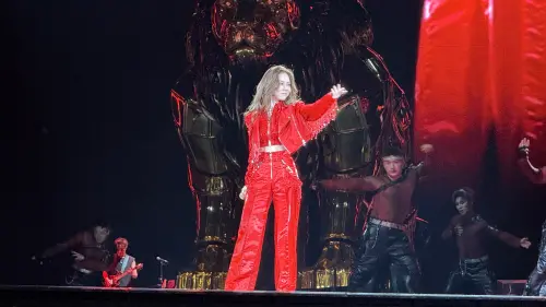 ▲ 今日是週五，鄧紫棋（如圖）笑稱這種「知道明天不用上班」的感覺就叫做盼望。（圖／讀者提供）