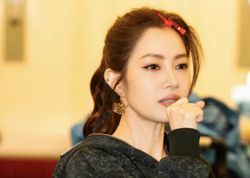 徐懷鈺為88元被扣身分證！傷頸椎難住院　全家靠她養卻比醫師冷漠