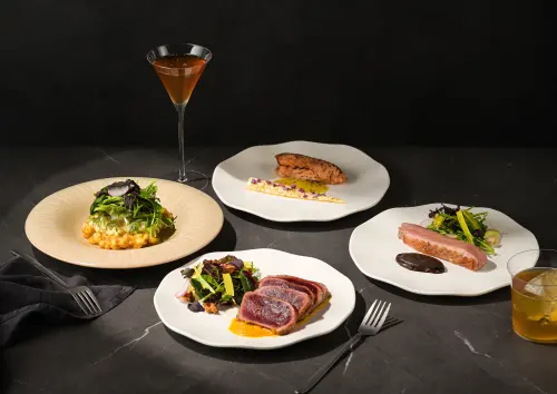 ▲Meat cute首波發表的菜單中，有兩套是特別邀請高雄知名預約制餐廳「國秀」的主理人黃紹偉聯名合作，研發前菜、主食等菜色。（圖／Meat cute提供）