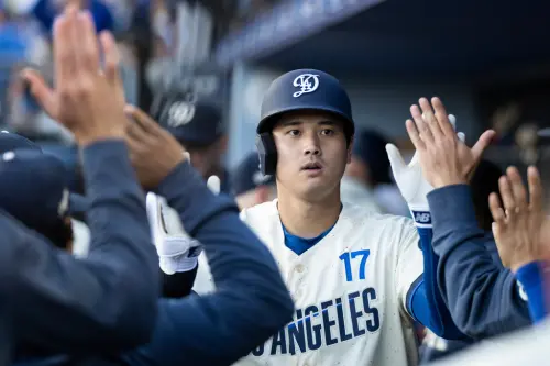 大谷翔平主場開砲！19歲大學生接到不轉賣　「1舉動」根本大暖男