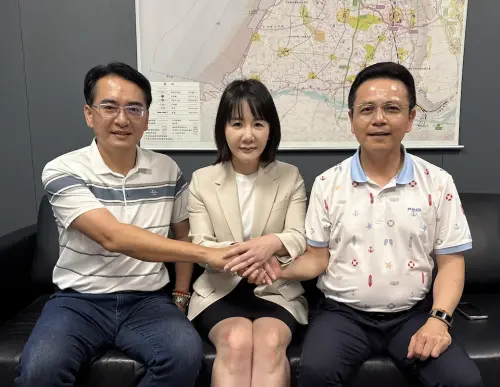 謝衣鳳再出招！與柯呈枋、洪榮章齊喊話黨中央在地徵召