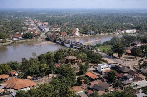 清邁65年老鐵橋搬了家！網美打卡熱點「老長橋」南移200公尺
