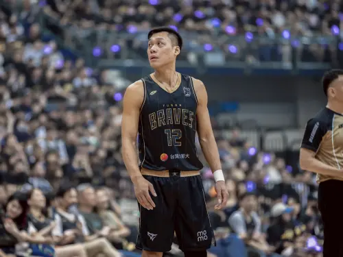 林志傑引退賽最終戰LIVE／野獸還沒開打就落淚！首節沒有分數進帳