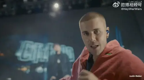 ▲小賈斯汀（如圖）登上Coachella舞台，掀起全球樂迷關注。（圖／翻攝自HeyWarWars微博）