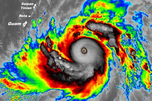35年來最強4月颱！辛樂克登頂風王：教科書等級　最新路徑大迴轉