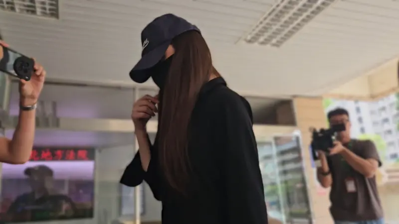    ▲家寧妹張家芸是唯一全部認罪的被告，上次出庭時因為髮質特別好引起不少網友關注討論。（圖／記者劉松霖攝）  