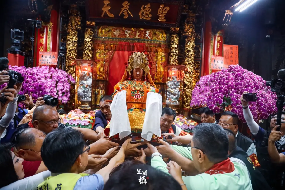 ▲2026白沙屯媽祖進香於昨晚深夜起駕，而白沙屯進香以路線不固定著名，過去卻被質疑有內定，引來朝天宮董事長蔡咏鍀正面回應。（圖／OSCAR｜高笠閎提供）