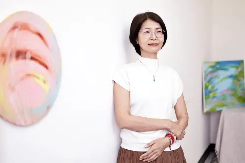 ▲《心中的花園》策展團隊「星之光藝術空間」老師蘇淑敏。（圖／記者吳翊婕攝）