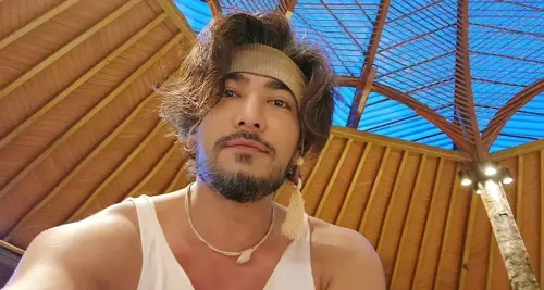 ▲羅平是印度、台灣混血，2009年參加《超級偶像》第3季爆紅出道。（圖／翻攝自羅平Threads@atifbaig）