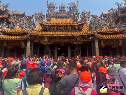 ▲白沙屯媽祖進香今年人數衝破46萬人報名，不少信徒也感嘆：「人數越多素質反而越糟糕，已經一年不如一年。」（圖／遊戲橘子提供）