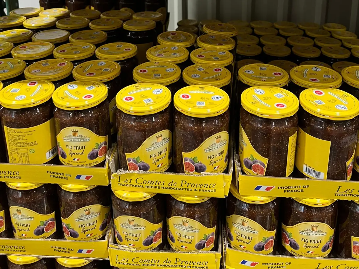 ▲網紅廚師阿辰師在臉書大力推薦好市多這款「法國無花果果醬」，一罐 600g 僅售 198 元 ，他驚呼其價格甚至比草莓醬還便宜，CP 值高到不可思議 。（圖／翻攝自阿辰師臉書粉專）