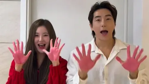 ▲韓籍啦啦隊女神金海莉（左）過去是韓國女團成員，年紀輕輕就步入婚姻殿堂，時常在社群跟老公（右）公開放閃拍影片。（圖／翻攝自IG@richcouple_）