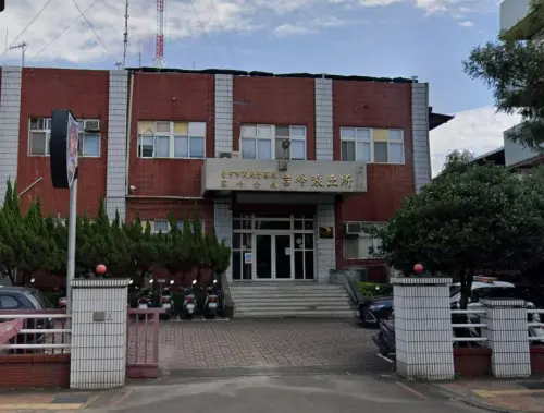 台中派出所傳槍響！資深警喉嚨中彈貫穿頭顱　命危送醫搶救