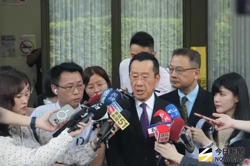 ▲國防部長顧立雄立院接受訪問。（圖／記者呂炯昌攝，2026.04.14）