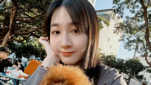 方文琳女兒28歲越來越正　于齊薇剪髮和媽媽、姊姊慶生：被愛包圍