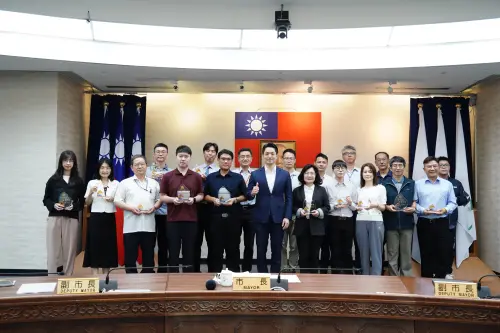 識破假遺囑不動產詐騙、替市民省2160萬水費　蔣萬安表揚廉能楷模