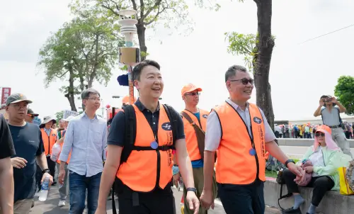 揹行動氣象儀參與白沙屯進香　陳世凱得償夙願：這天等了很多年